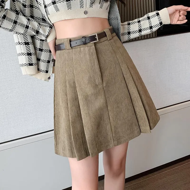 Aiertu business casual outfits a-line Short Skirt Women's Winter Pleated Skirt High Waist Corduroy Woolen Anti-Exposure Shorts