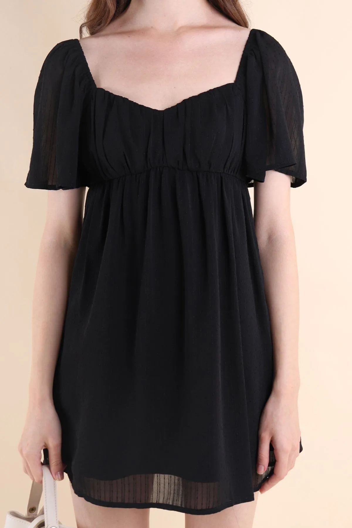 ALLIE SLEEVED BABYDOLL DRESS IN BLACK