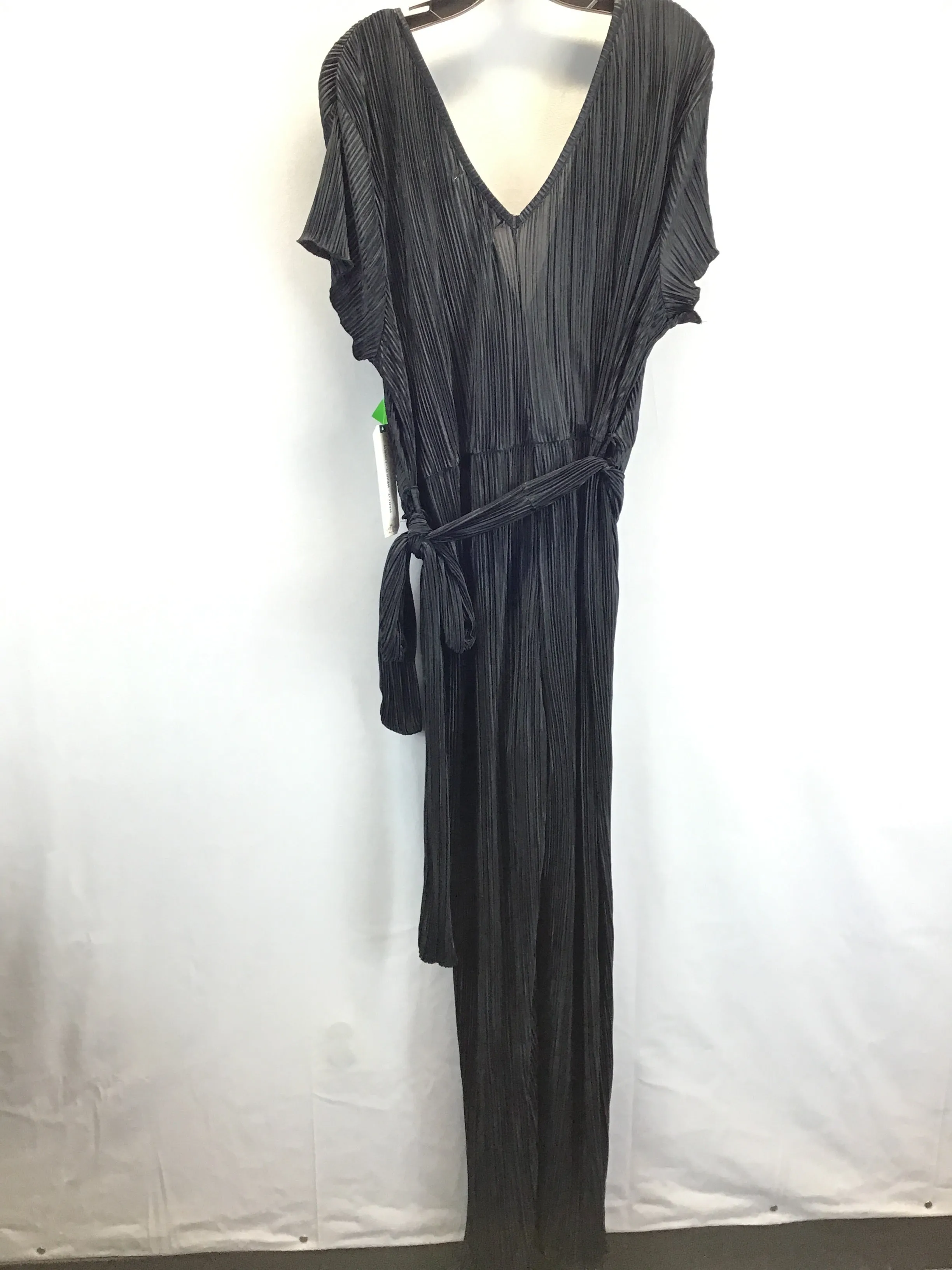 Black Jumpsuit Almost Famous, Size 3x