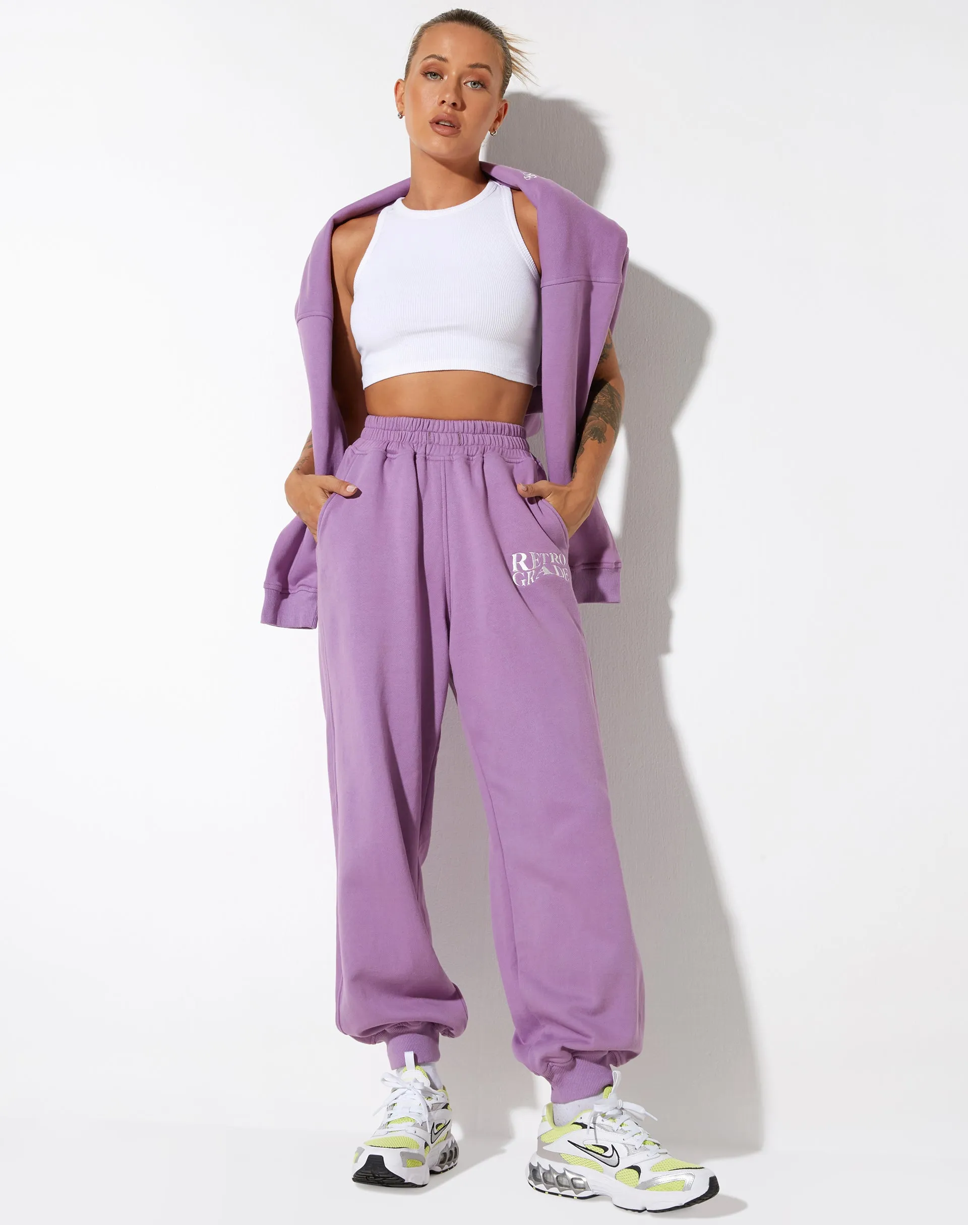 Roider Jogger in Lavender Retro Grade Embro