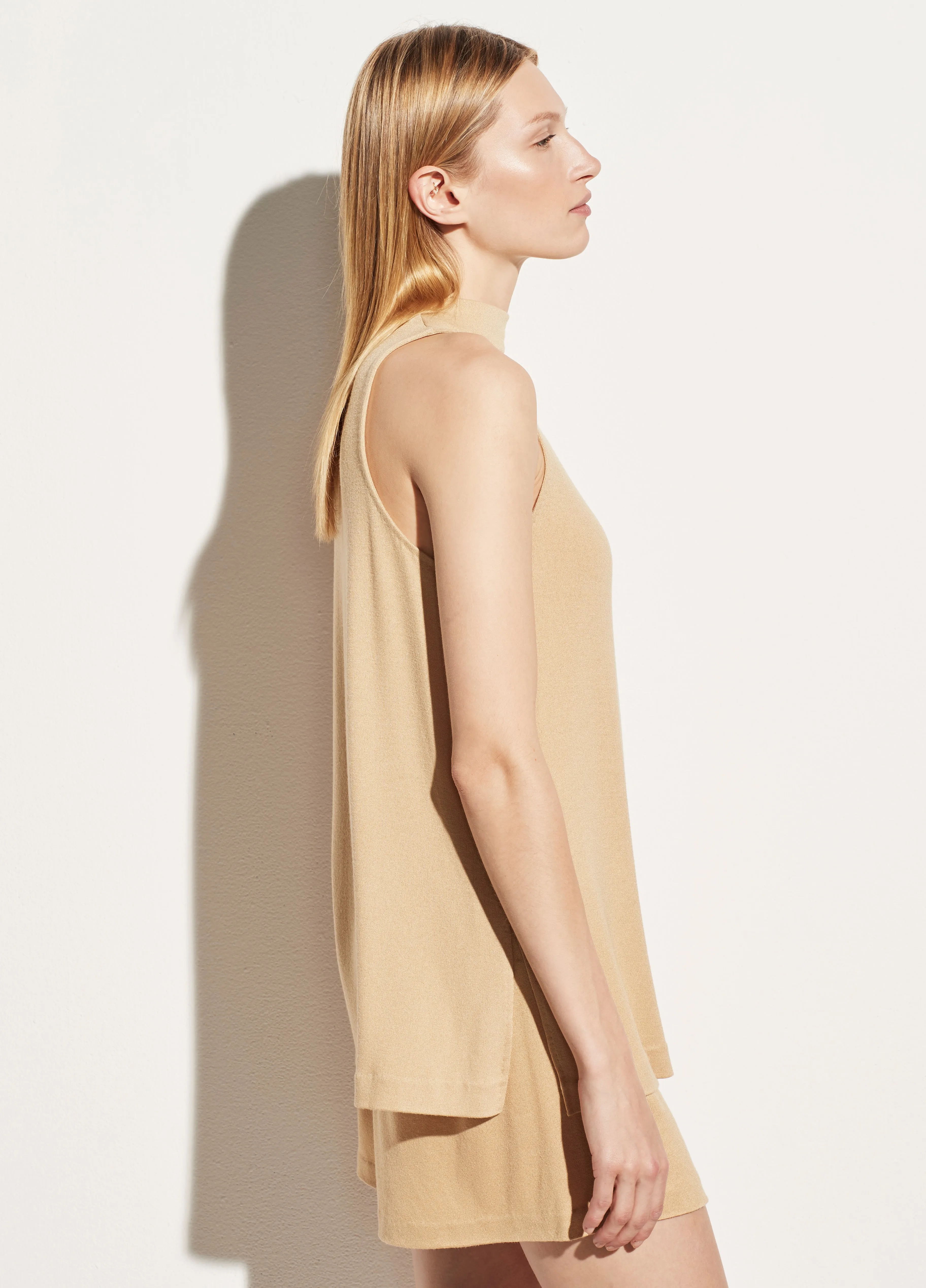 Sleeveless Funnel Neck Tunic in Maiz