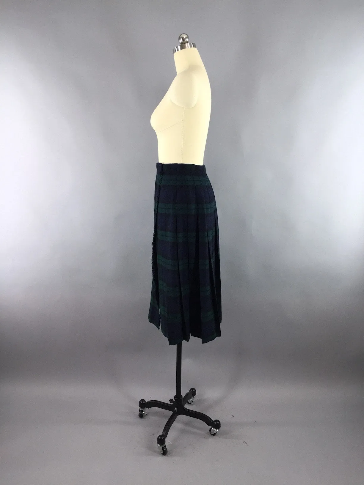 Vintage 1950s Wool Kilt / Black Watch Campbell Tartan